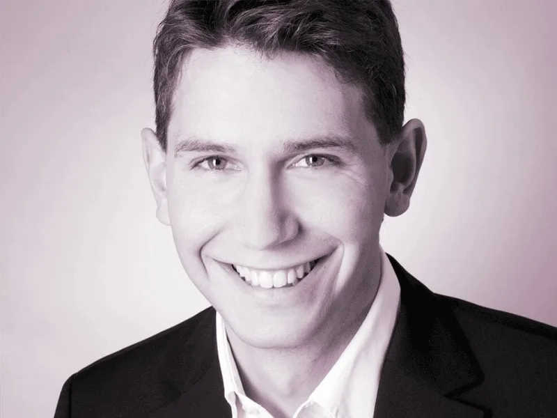 Dr. Lukas Illini